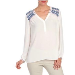 NYDJ white embroidered blouse. NWT, size XL.